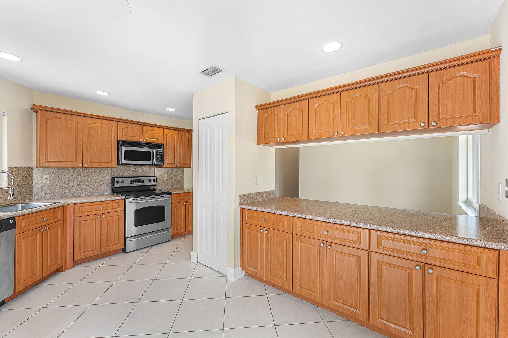 6290 Sweet Maple Lane, Boca Raton, FL 33433 018-6290SweetMapleLane-BocaRaton-FL-3343