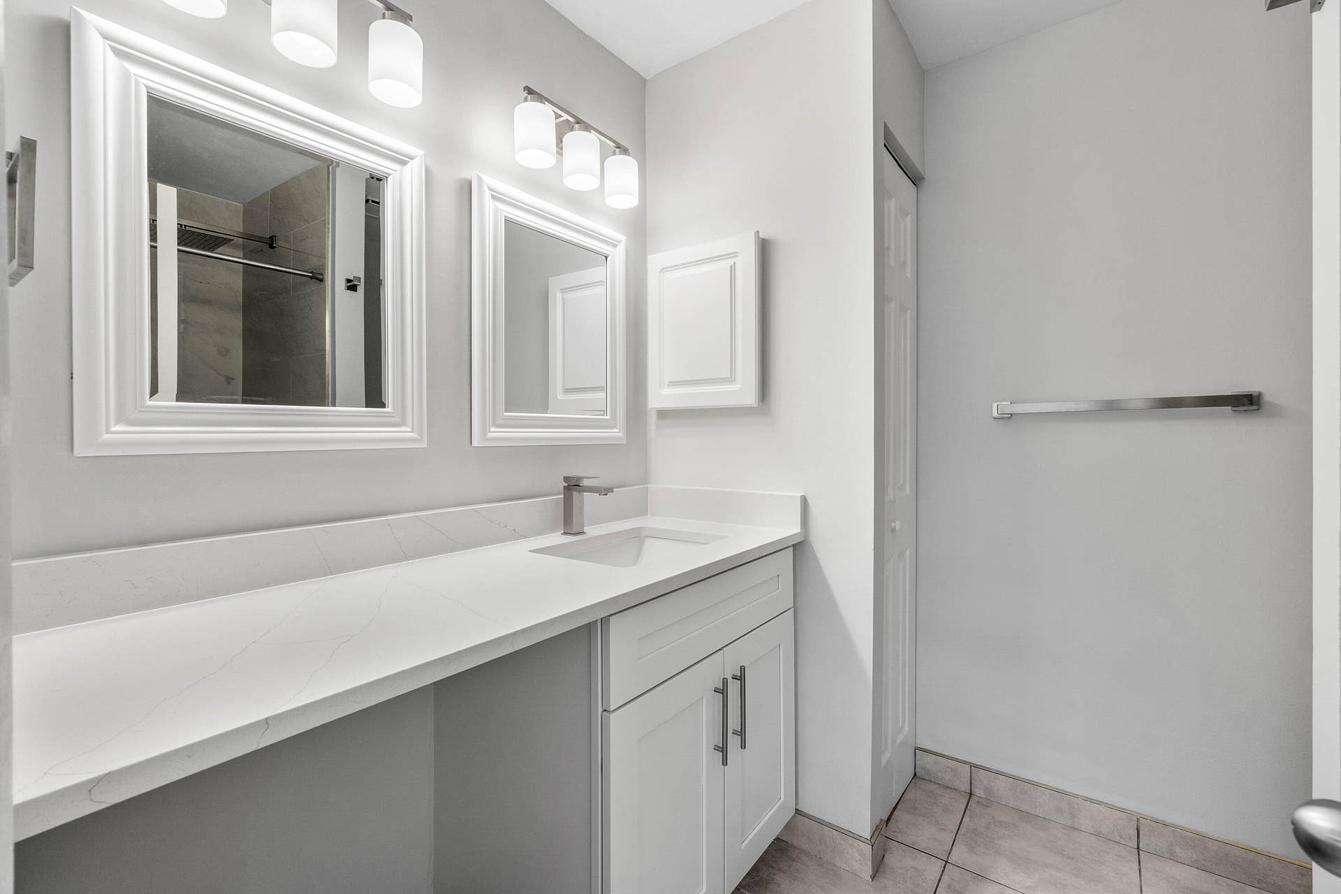 5162 Tennis Lane, Delray Beach, FL 33484 Primary Bathroom
