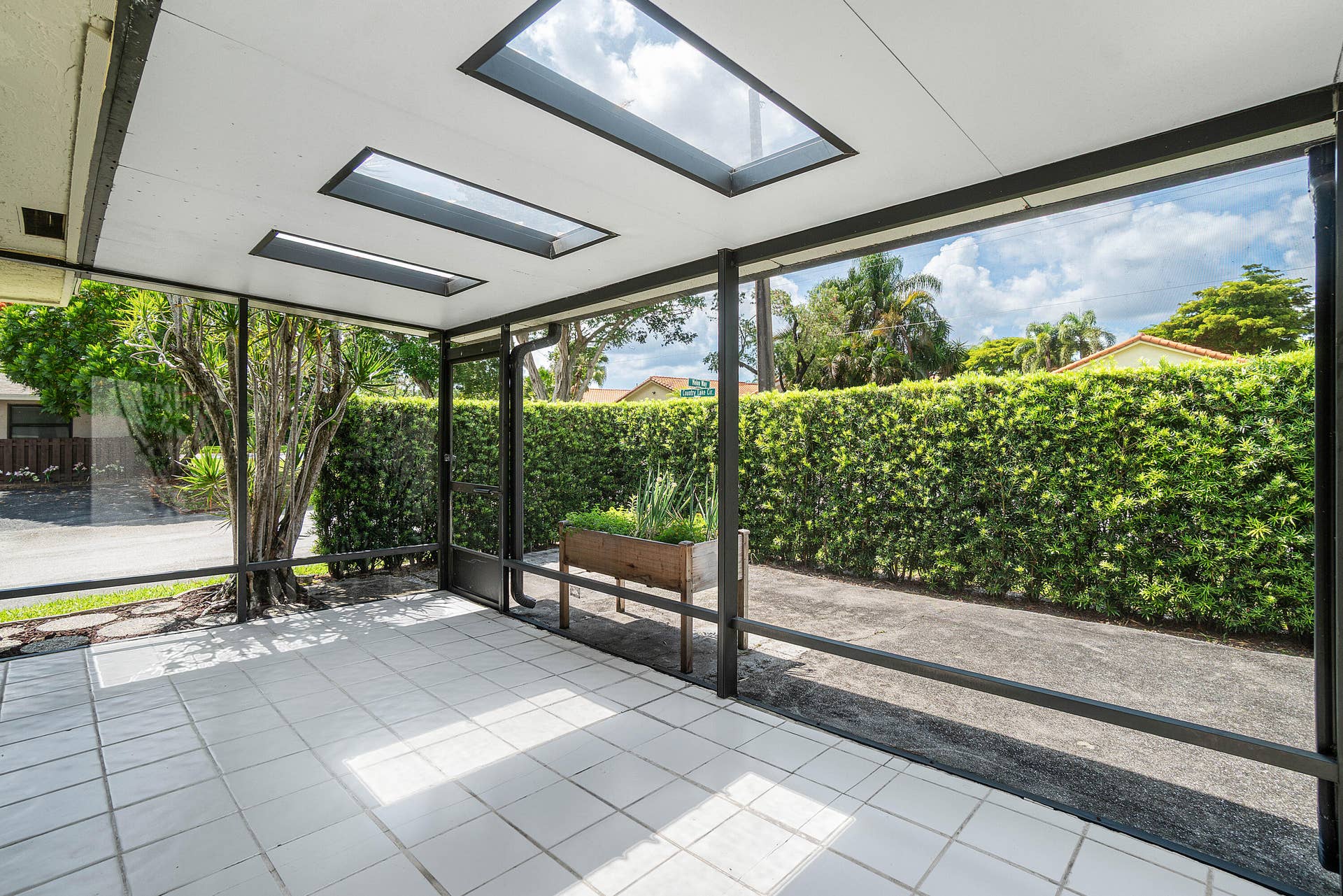 5162 Tennis Lane, Delray Beach, FL 33484 Screen Enclosed Patio