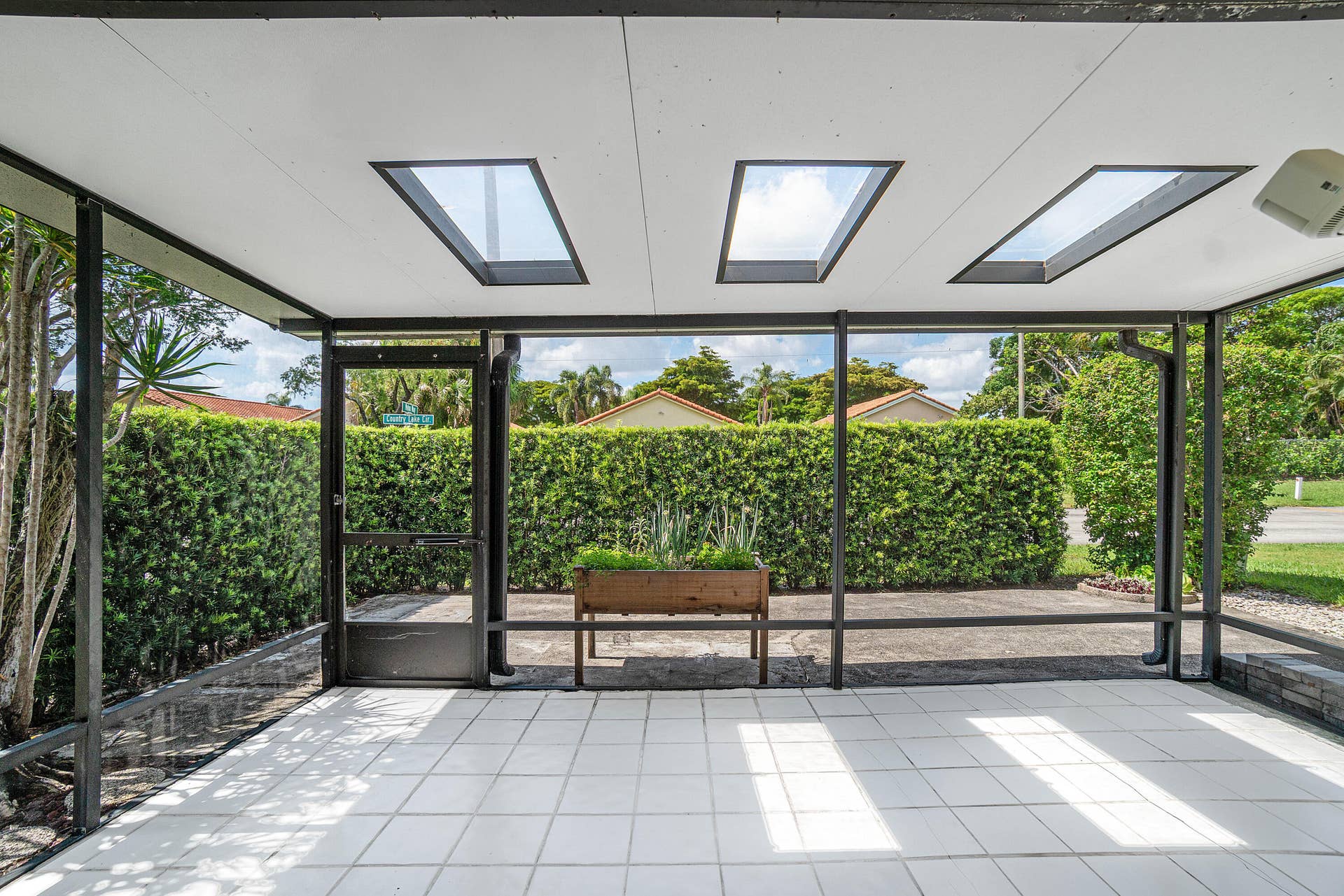 5162 Tennis Lane, Delray Beach, FL 33484 Screen Enclosed Patio