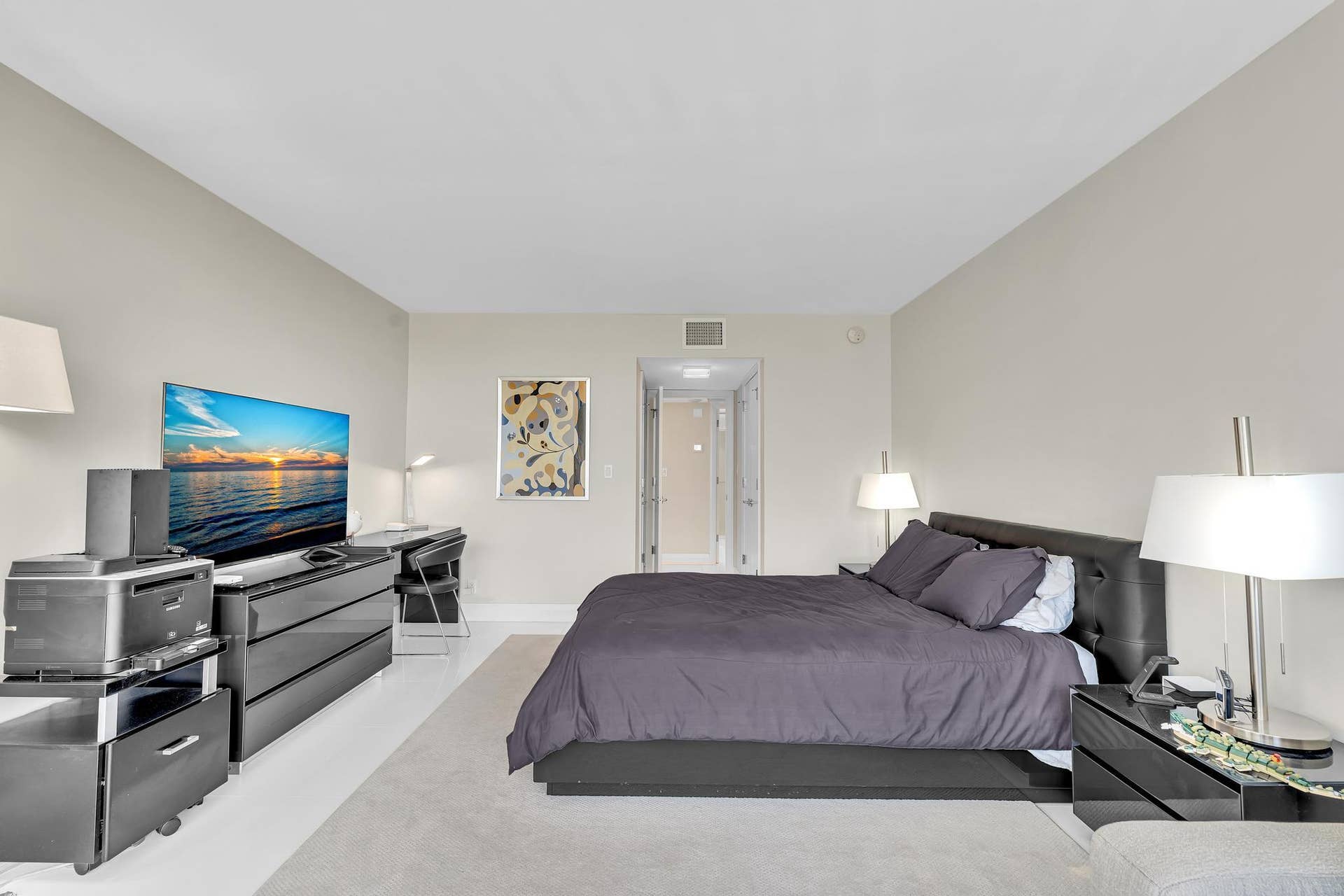 Guest Suite has 2 Walk in Closets too!