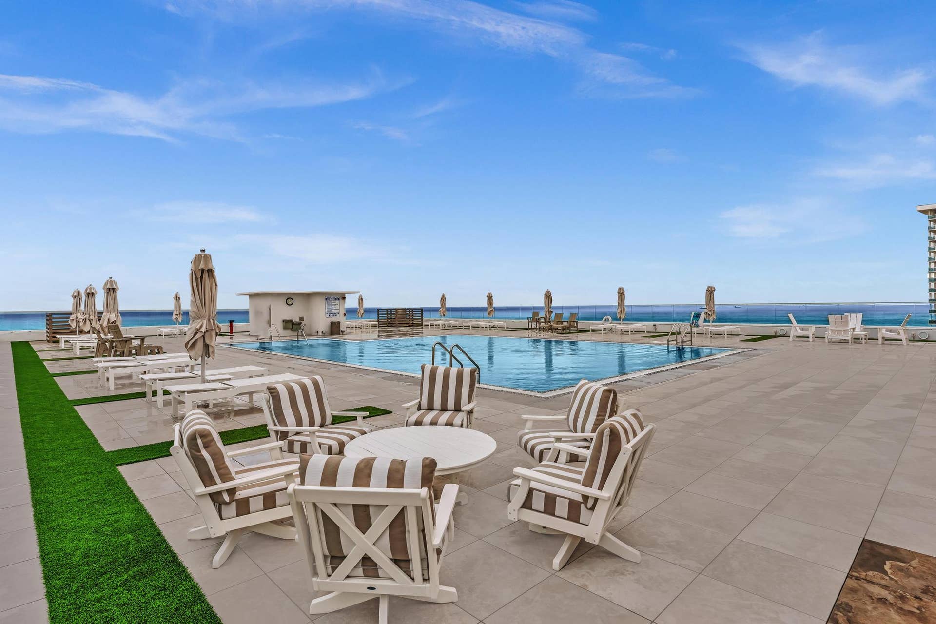 4020 Galt Ocean Drive, #703, Fort Lauderdale, FL 33308 Plenty of Seating around the Pool Deck