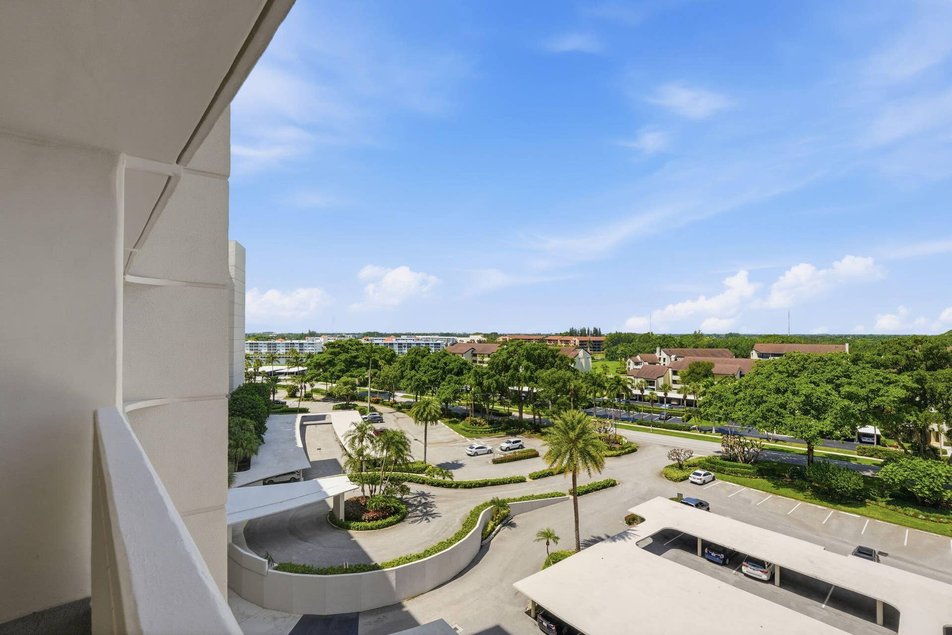 124 Lakeshore Drive, #8280, North Palm Beach, FL 33408 West exposure.