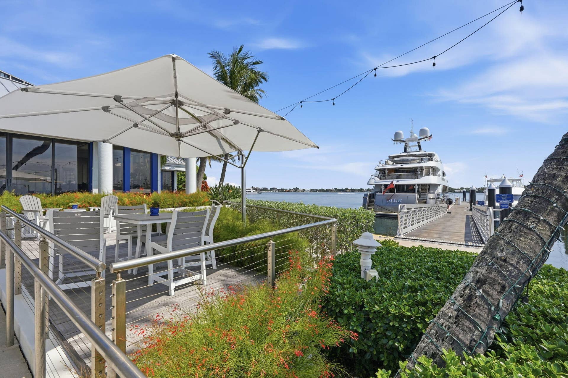 124 Lakeshore Drive, #8280, North Palm Beach, FL 33408 Your own restuarant on the water!