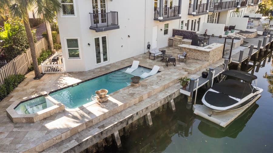 Property photo for 208 SE 10th Terrace, Fort Lauderdale, FL