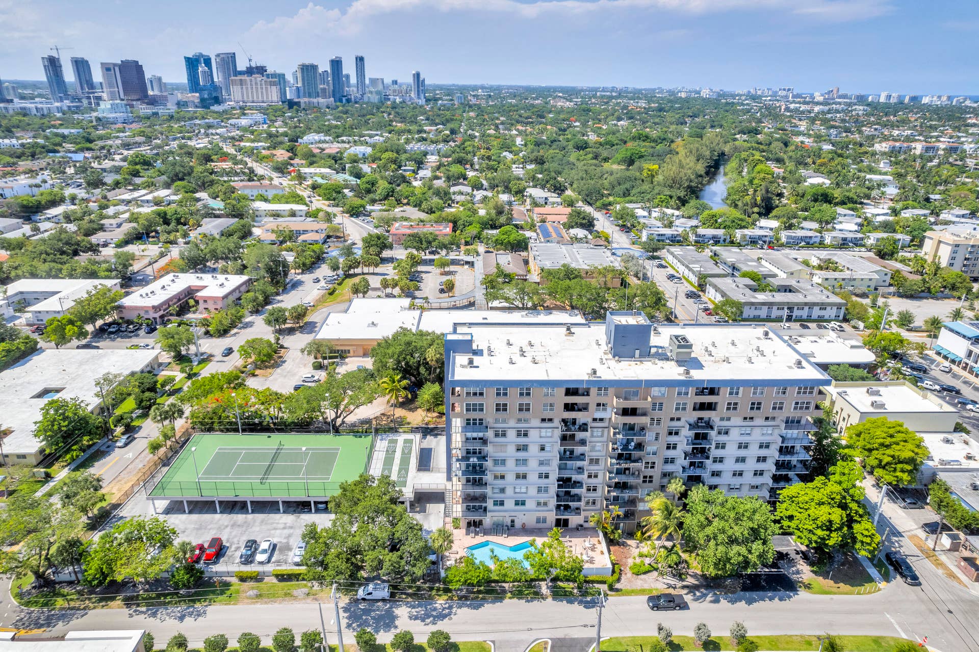 1625 SE 10th Avenue, #405, Fort Lauderdale, FL 33316 aerial (2)