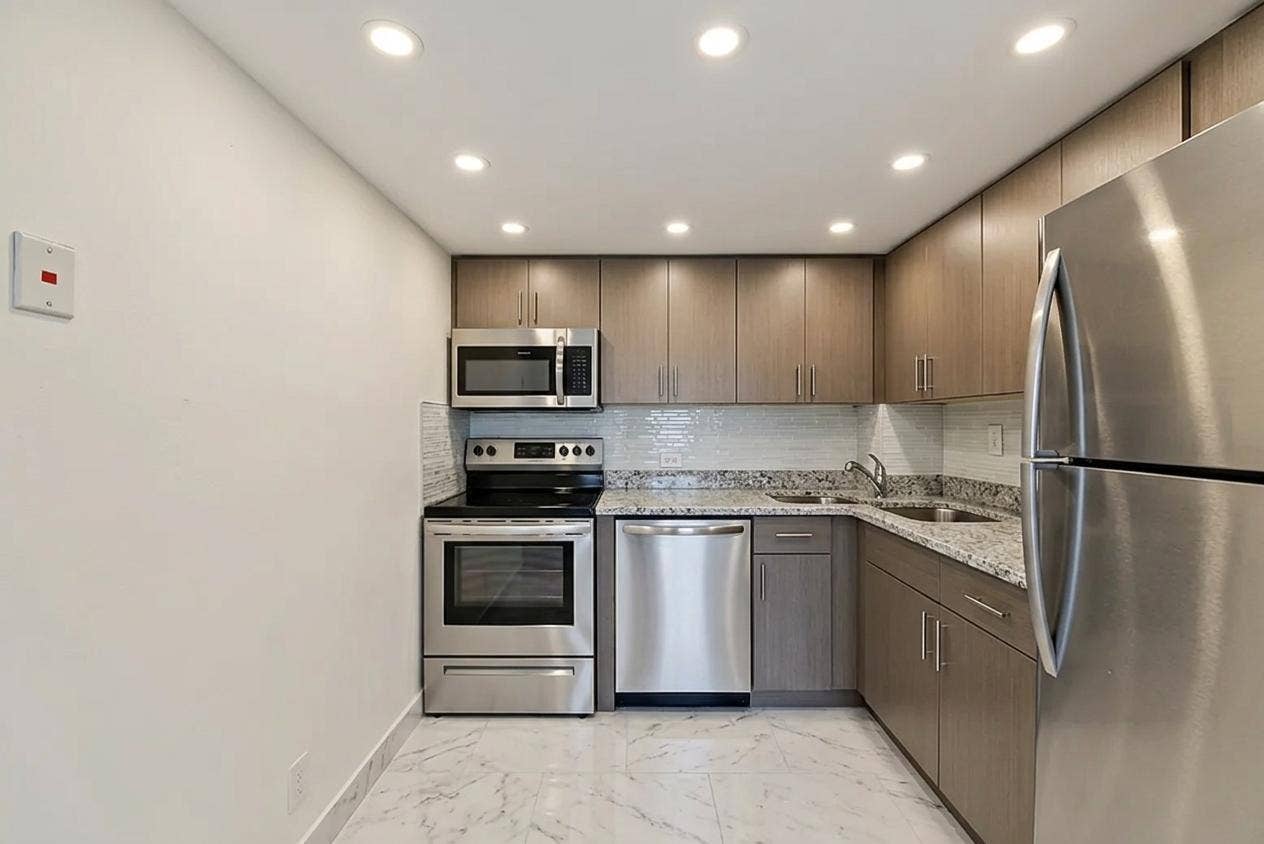 1625 SE 10th Avenue, #405, Fort Lauderdale, FL 33316 vIRTUAL KITCHEN REMODEL