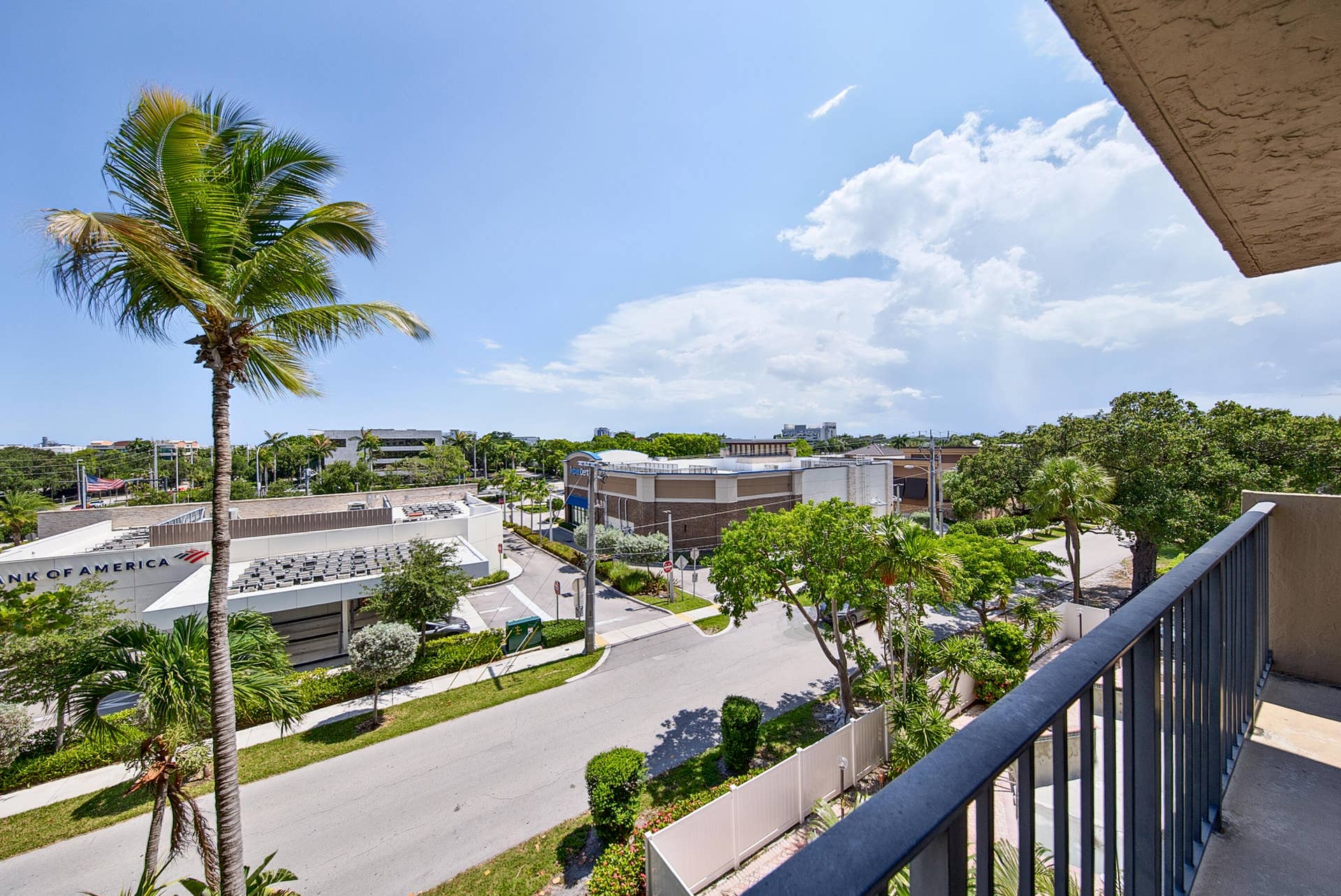 1625 SE 10th Avenue, #405, Fort Lauderdale, FL 33316 Balcony