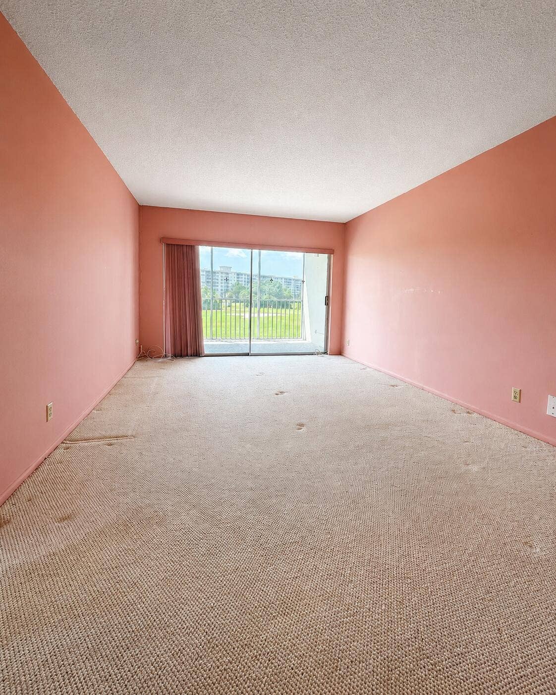 2900 N Palm Aire Drive, #307, Pompano Beach, FL 33069 master bed 1