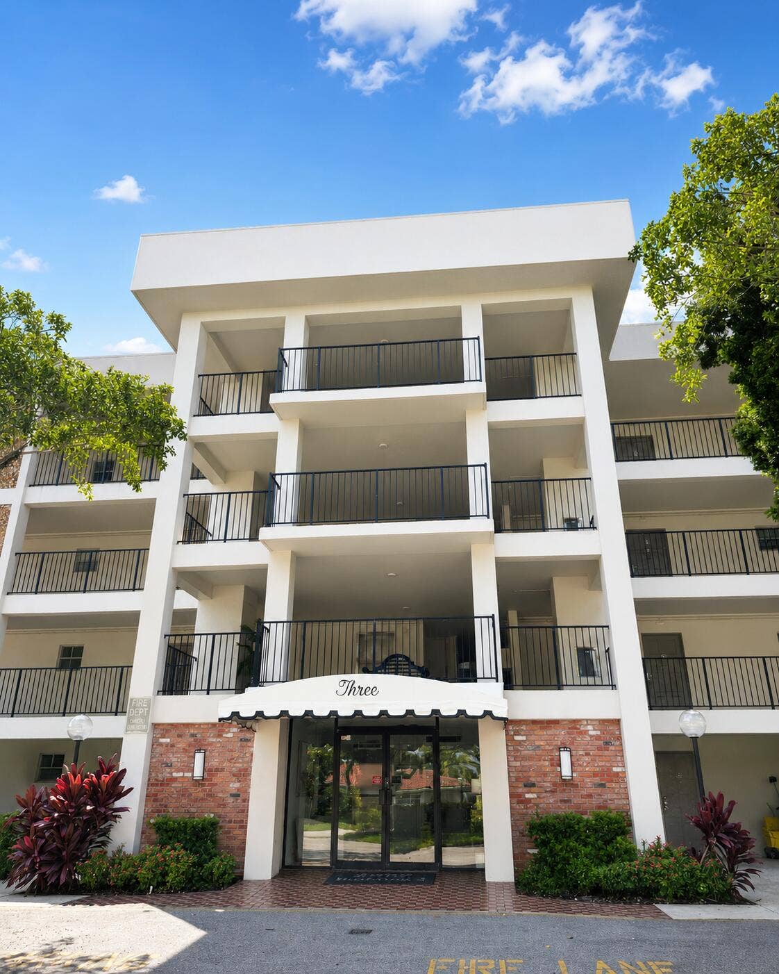 2900 N Palm Aire Drive, #307, Pompano Beach, FL 33069 front (1)