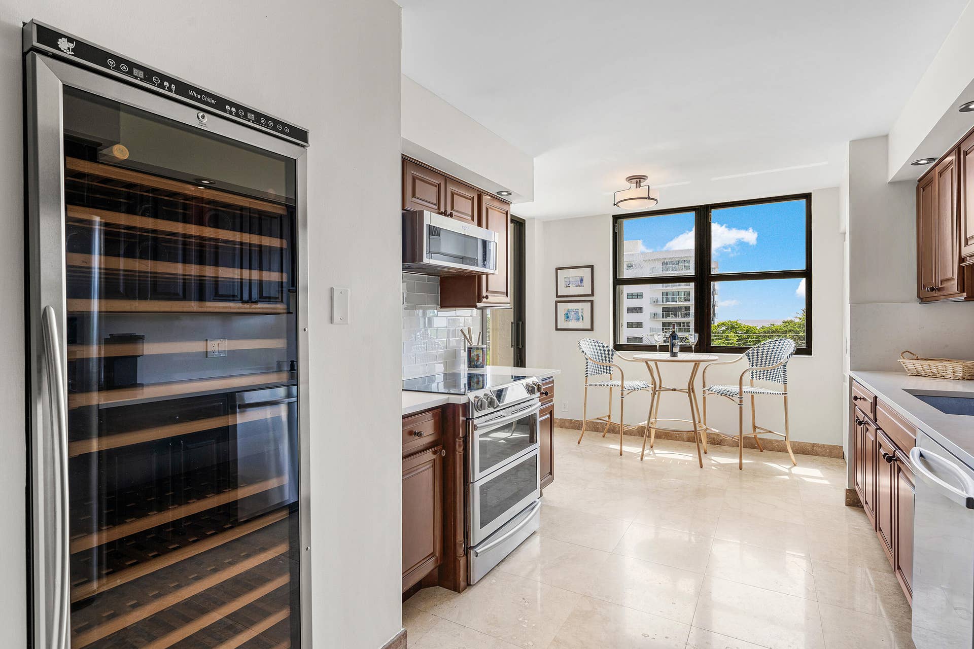 4600 S Ocean Boulevard, #602, Highland Beach, FL 33487 for the wine enthusiast