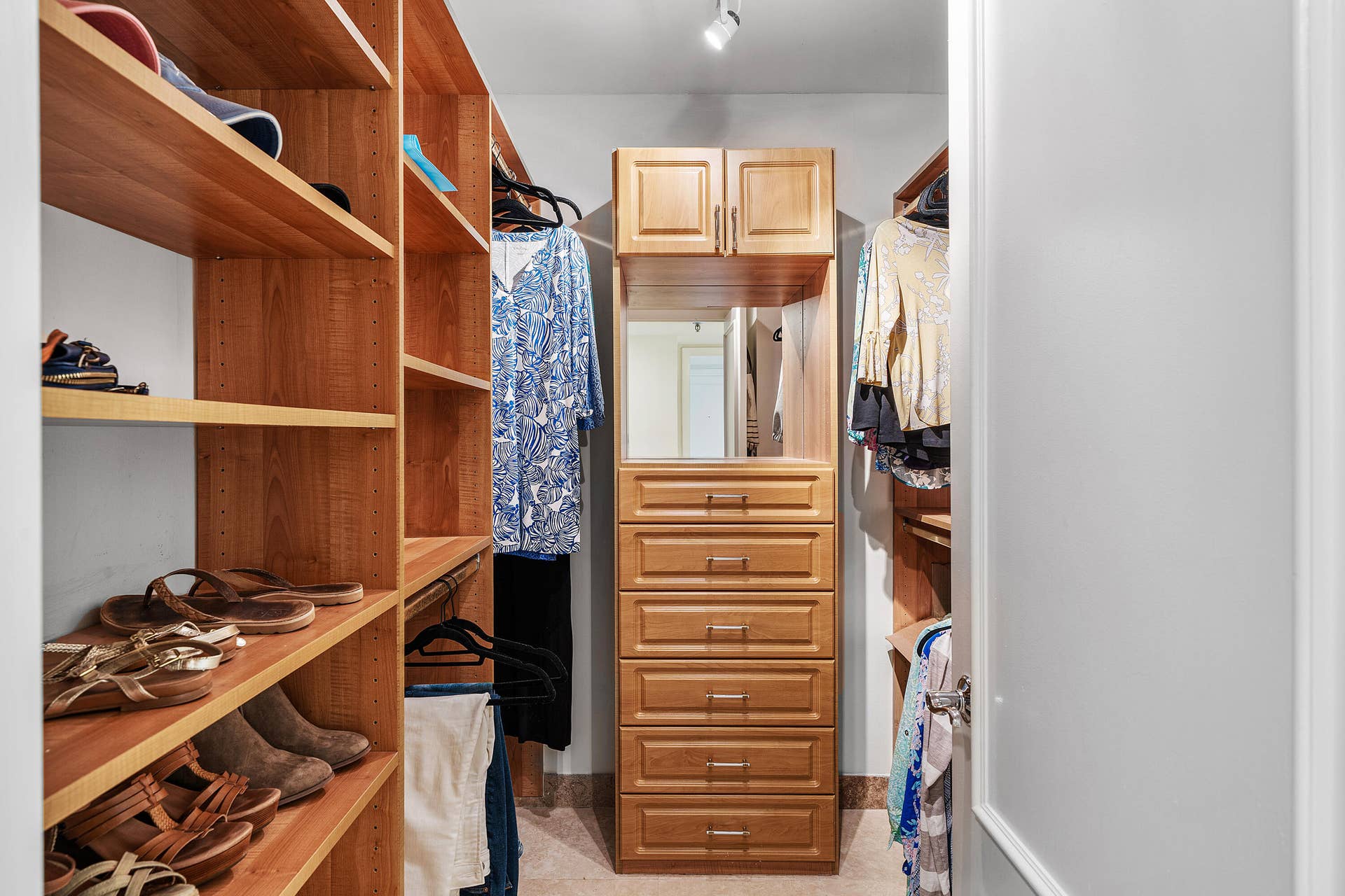4600 S Ocean Boulevard, #602, Highland Beach, FL 33487 large custom closet