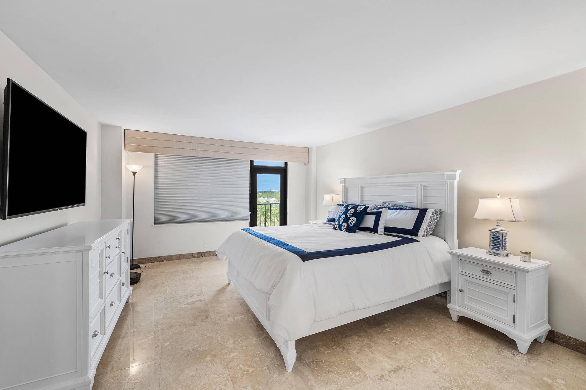 4600 S Ocean Boulevard, #602, Highland Beach, FL 33487 spacious primary bedroom