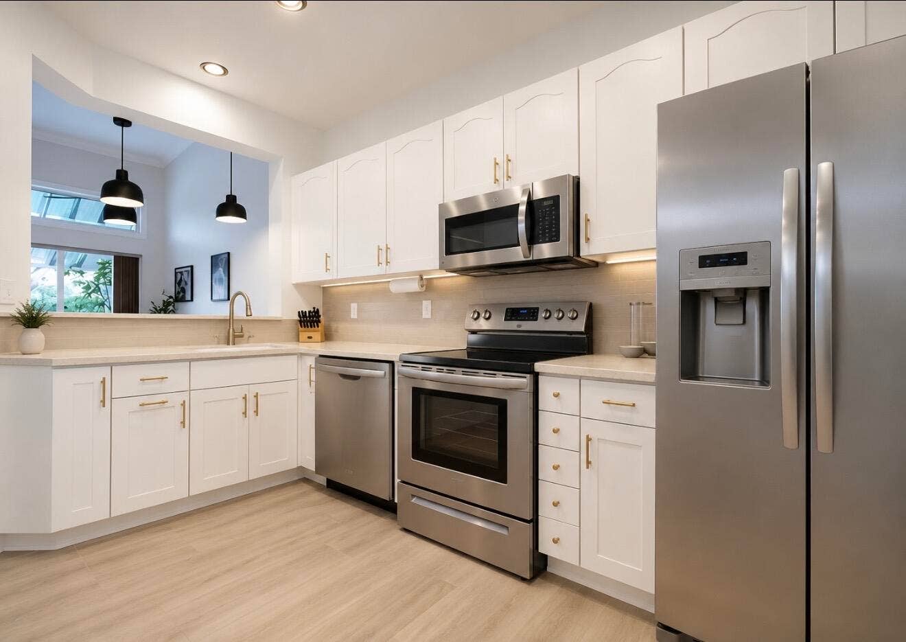 12573 NW 56th Drive, Coral Springs, FL 33076 Virtual stage the Kitchen