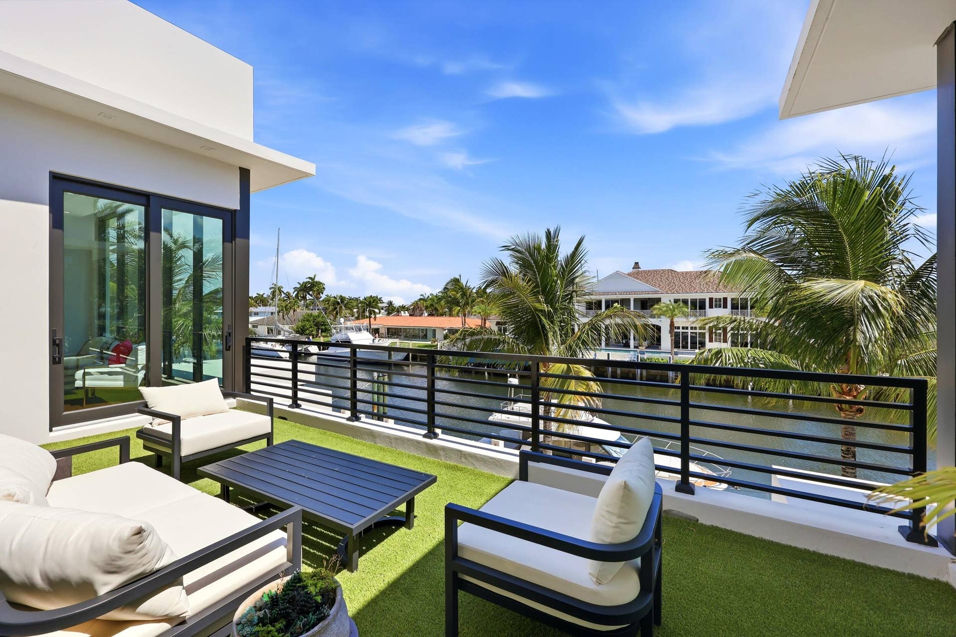 2863 NE 27th Street, Fort Lauderdale, FL 33306 2nd Level Outdoor Terrace.