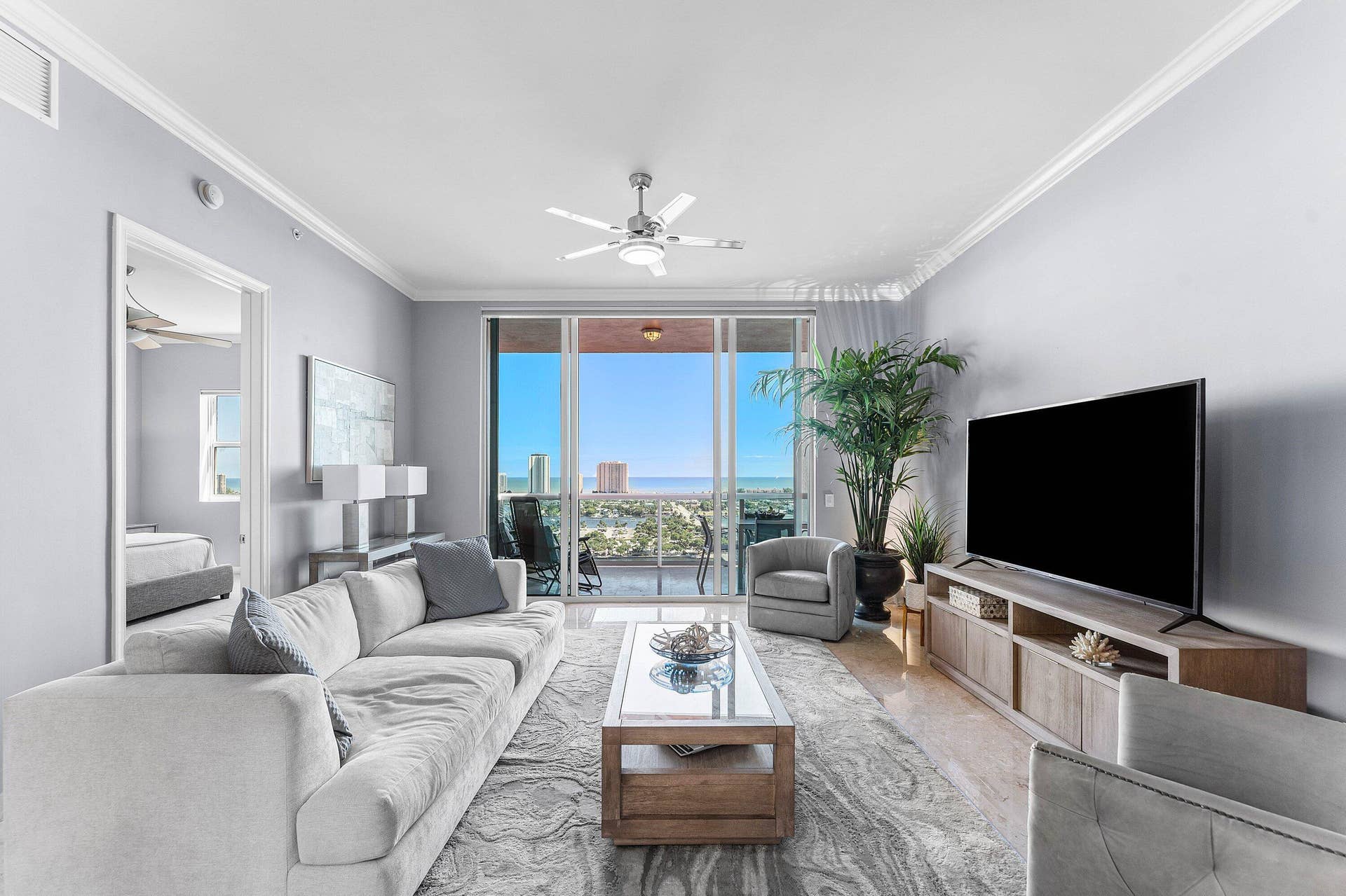 2640 Lake Shore Drive, #2215, Riviera Beach, FL 33404 015-2640LakeShoreDrive-2215-RivieraBeach