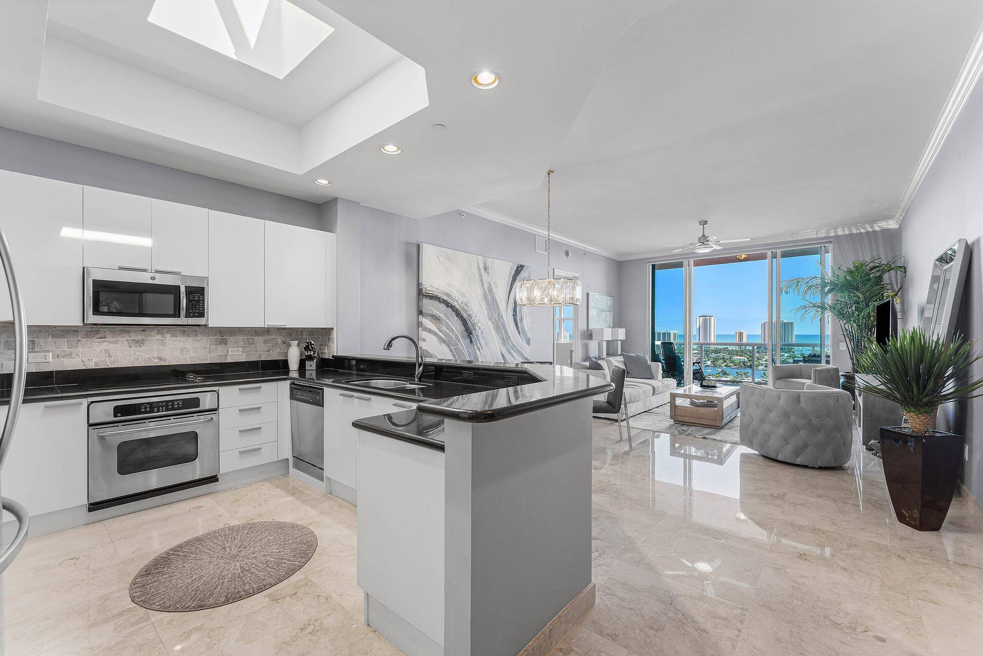 2640 Lake Shore Drive, #2215, Riviera Beach, FL 33404 Penthouse Skylight