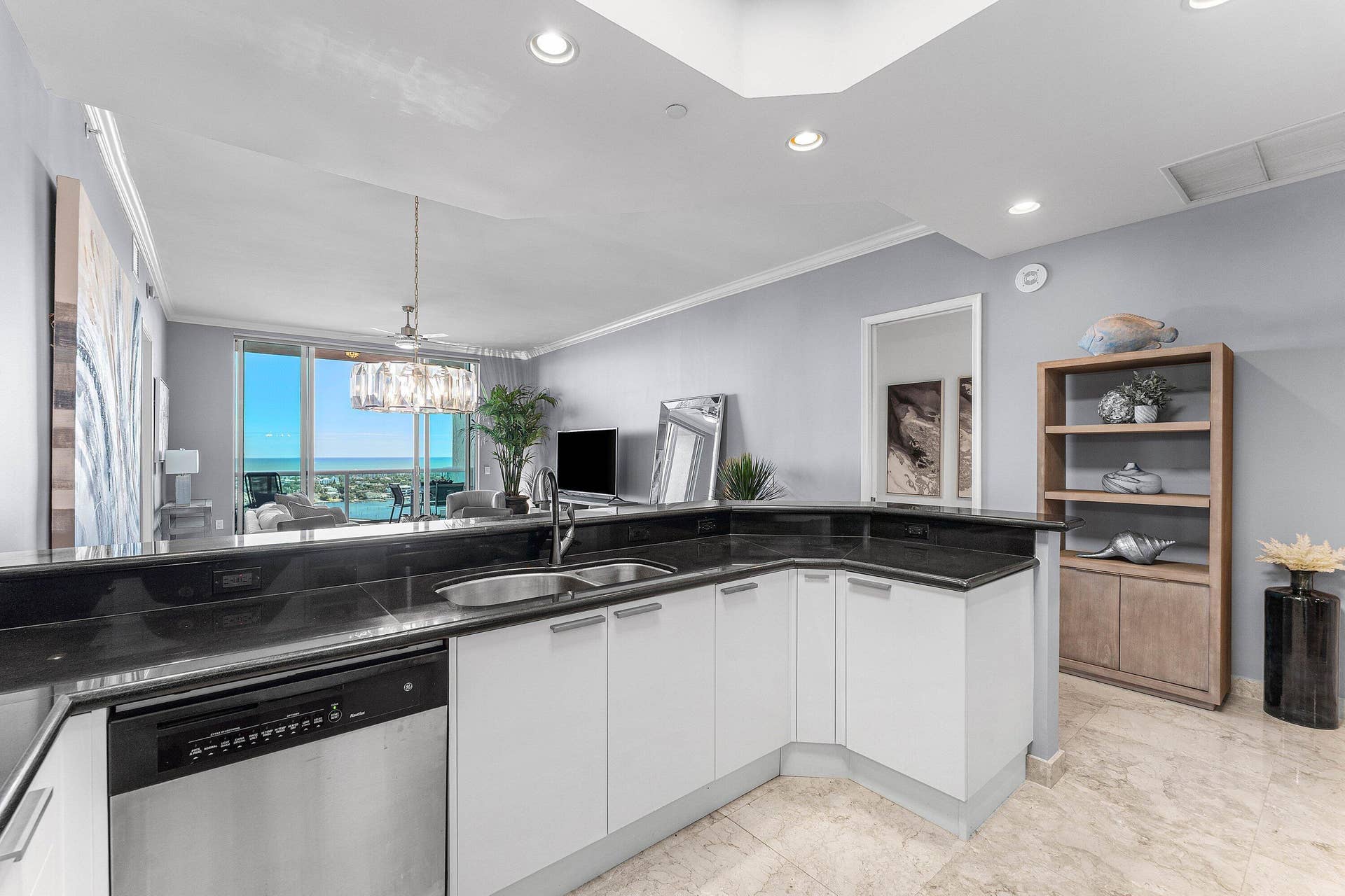 2640 Lake Shore Drive, #2215, Riviera Beach, FL 33404 Open Concept