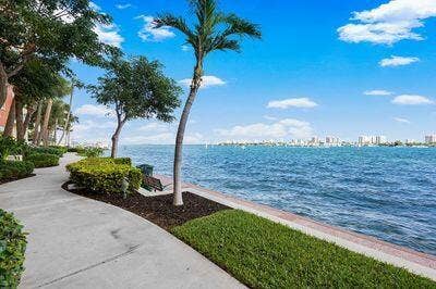2640 Lake Shore Drive, #2215, Riviera Beach, FL 33404 2 Waterfront_Paths