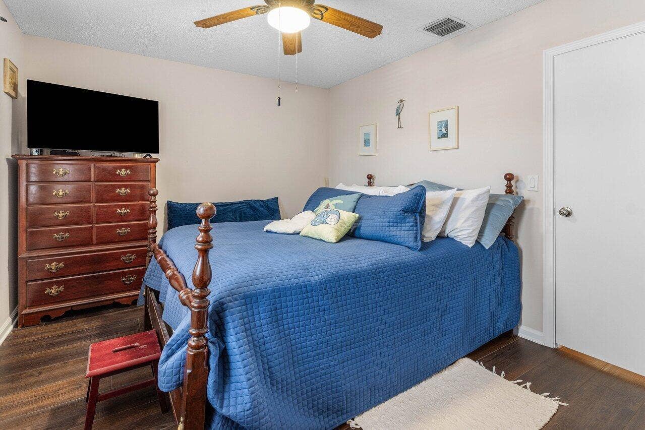 1022 Kokomo Key Lane, Delray Beach, FL 33483 Guest bedroom