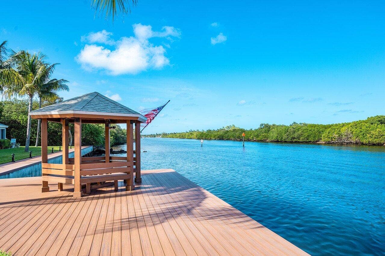 1022 Kokomo Key Lane, Delray Beach, FL 33483 Community Gazebo