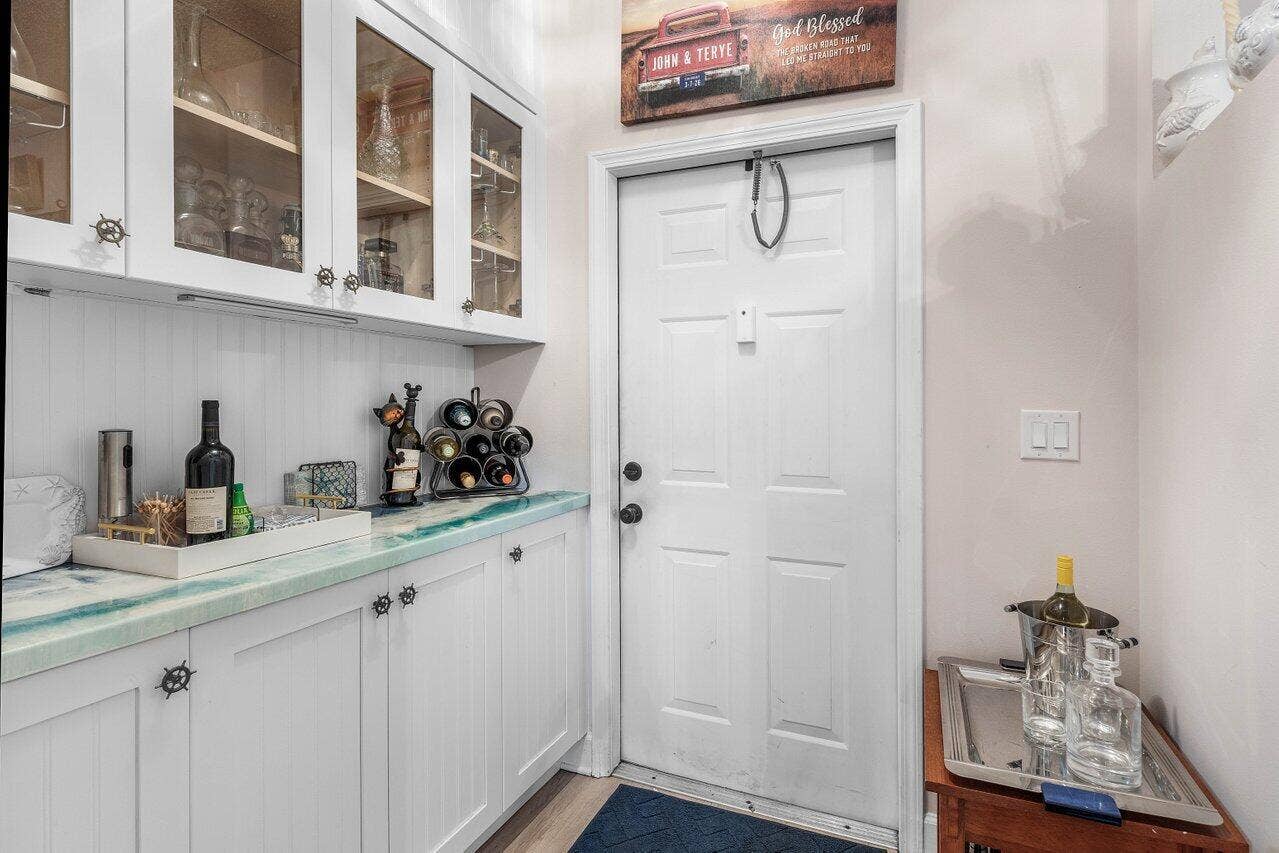 1022 Kokomo Key Lane, Delray Beach, FL 33483 Bar with custom counter top