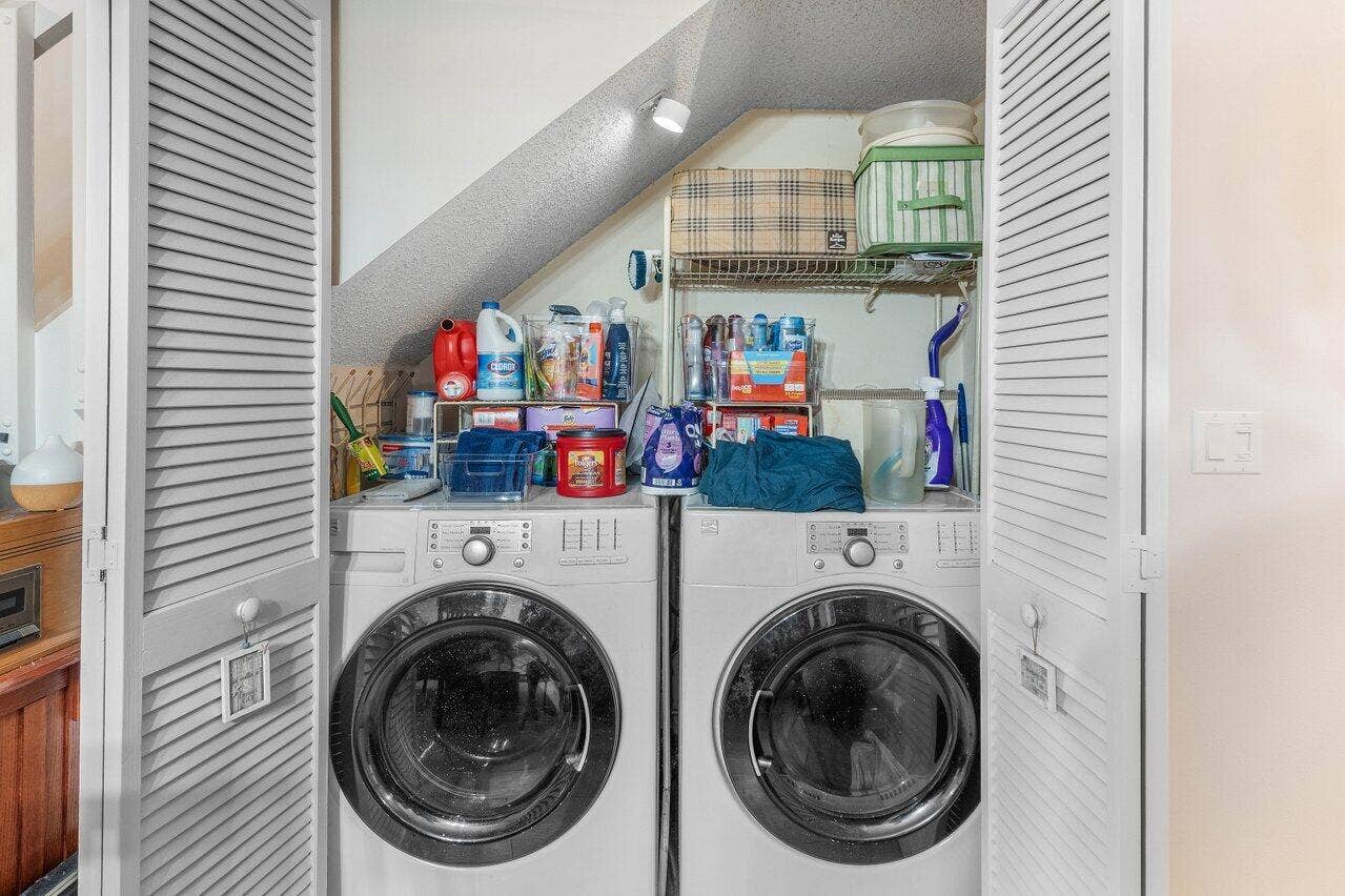 1022 Kokomo Key Lane, Delray Beach, FL 33483 Laundry on main floor