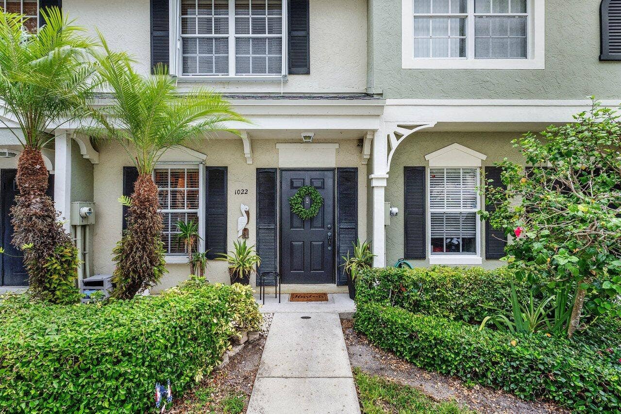 1022 Kokomo Key Lane, Delray Beach, FL 33483 Entrance to 1022