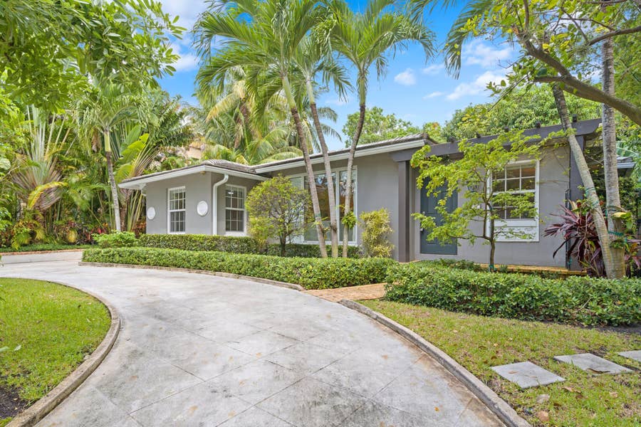 Property photo for 733 Sunset Road, West Palm Beach, FL