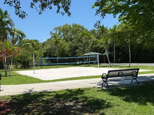 692 W Palm Aire Drive, Pompano Beach, FL 33069 Enjoy The Park/Playground/ Sports Area Close By