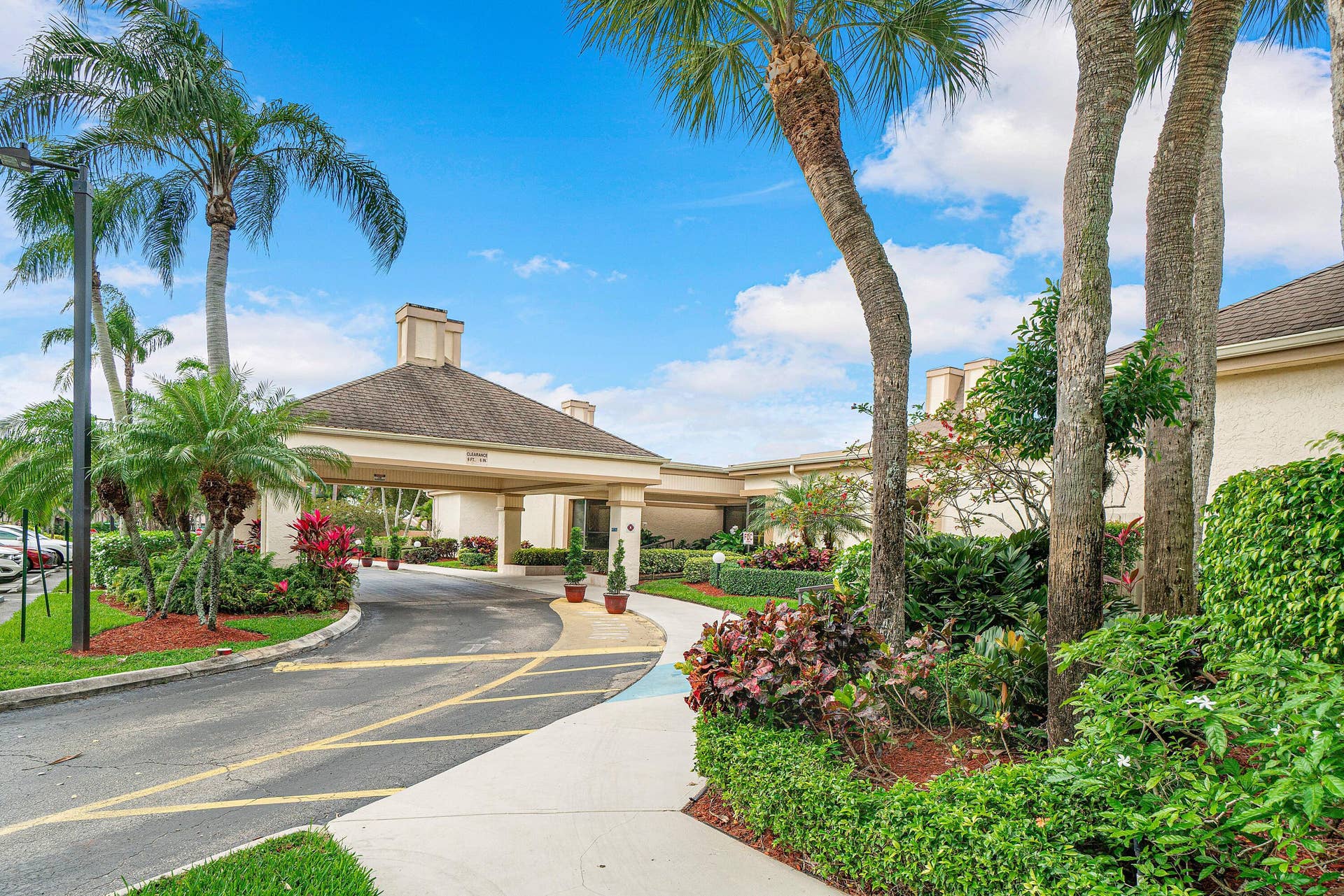 Country Club Portico