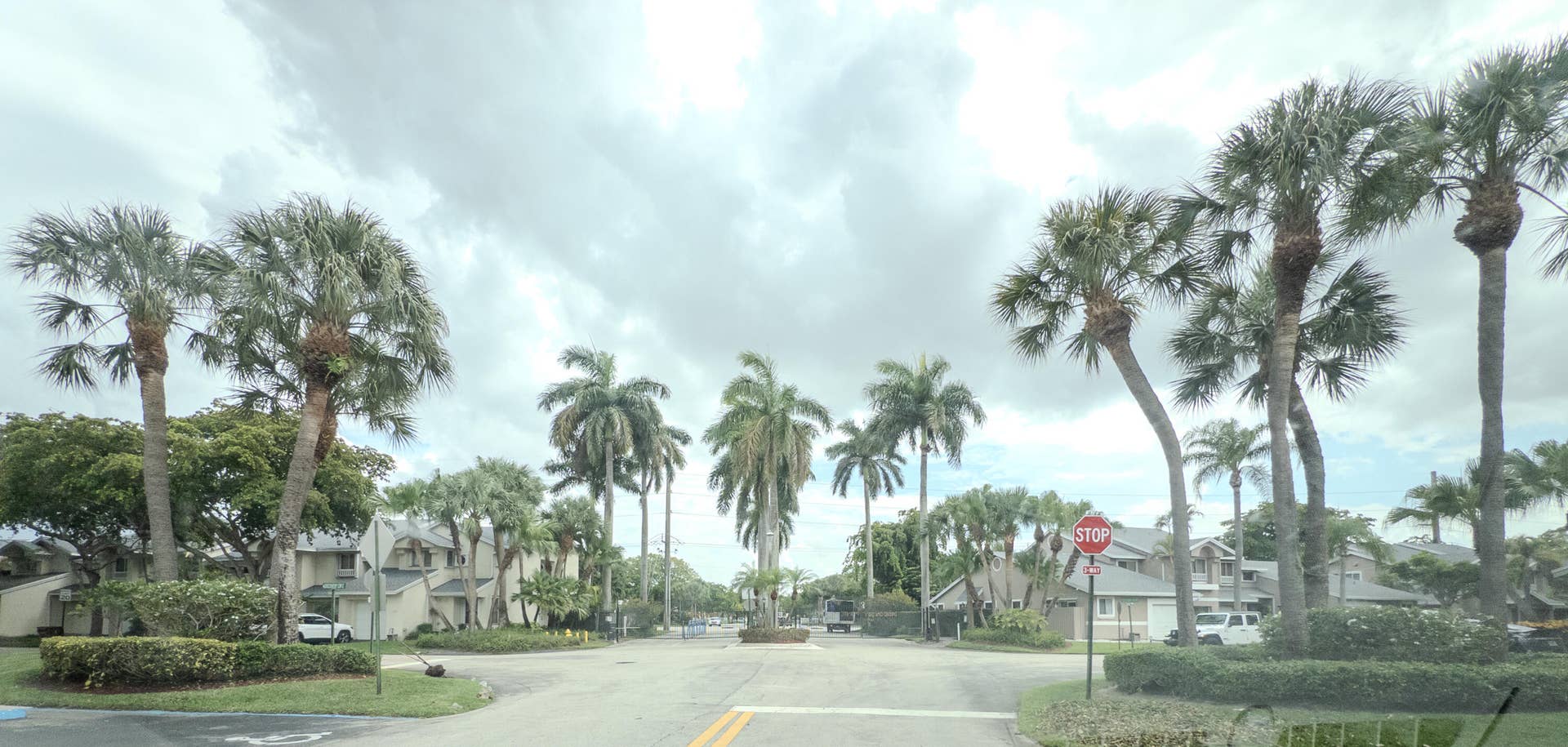 2011 E Discovery Cir E, Deerfield Beach, FL 33442 APC_2723