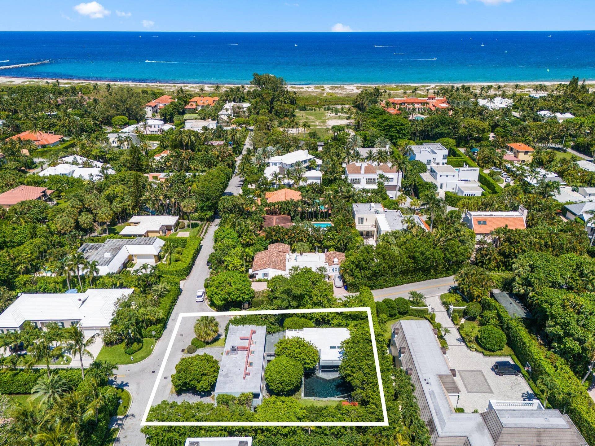 1496 N Lake Way, Palm Beach, FL 33480 1496 North Lake Way - 16.jpg-SMALL