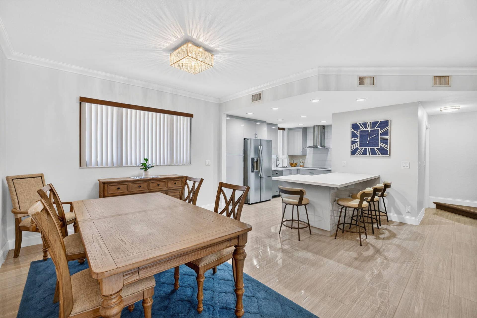 Kitchen/Dining Area
