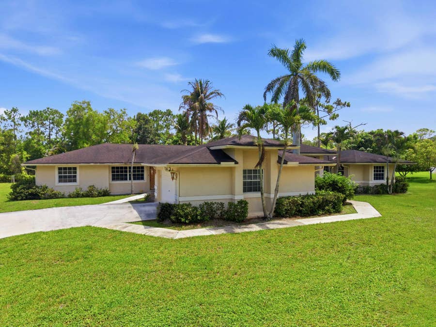 Property photo for 12364 82nd Street N, West Palm Beach, FL