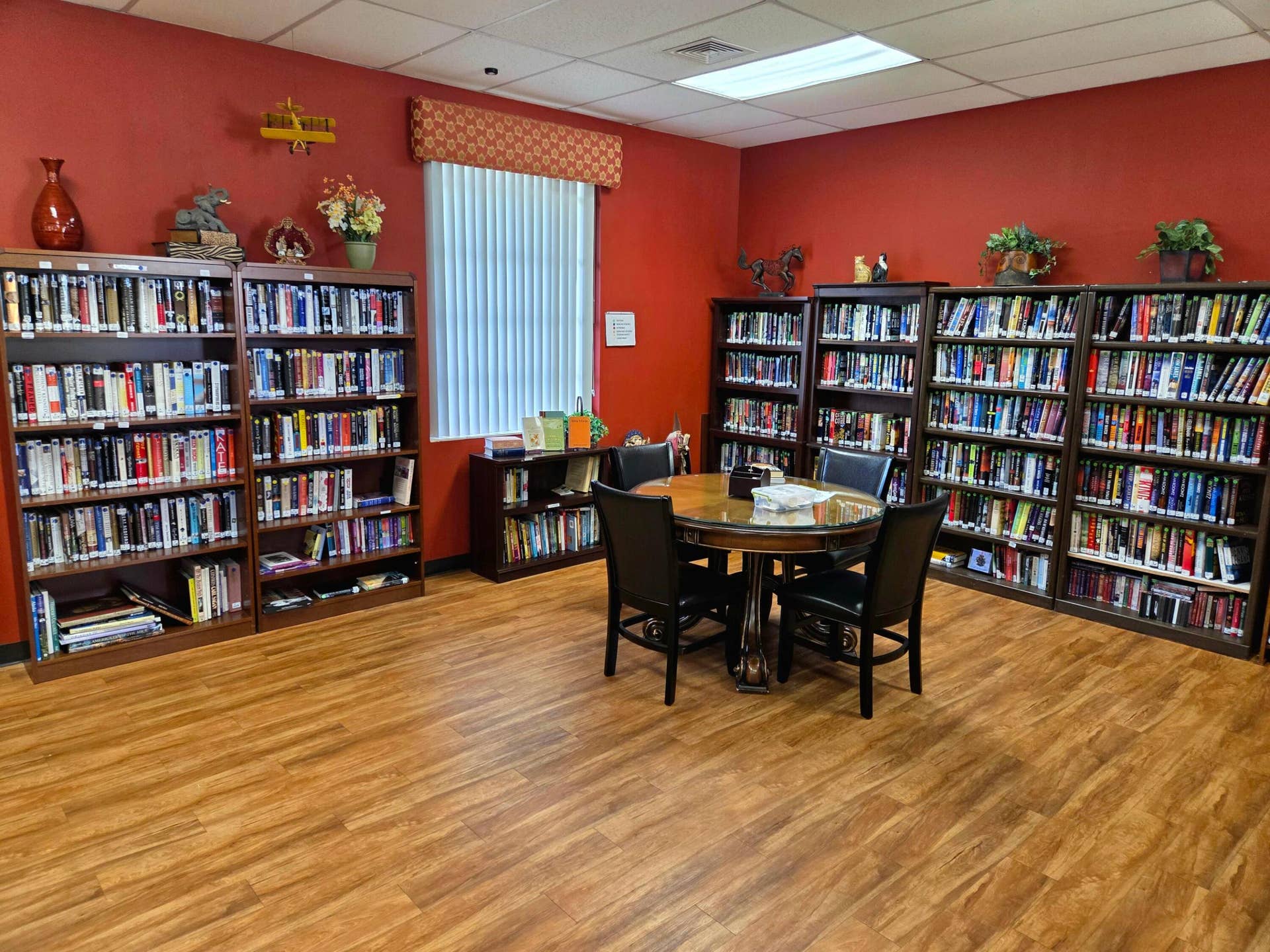 5487 Crystal Anne Drive, West Palm Beach, FL 33417 Library