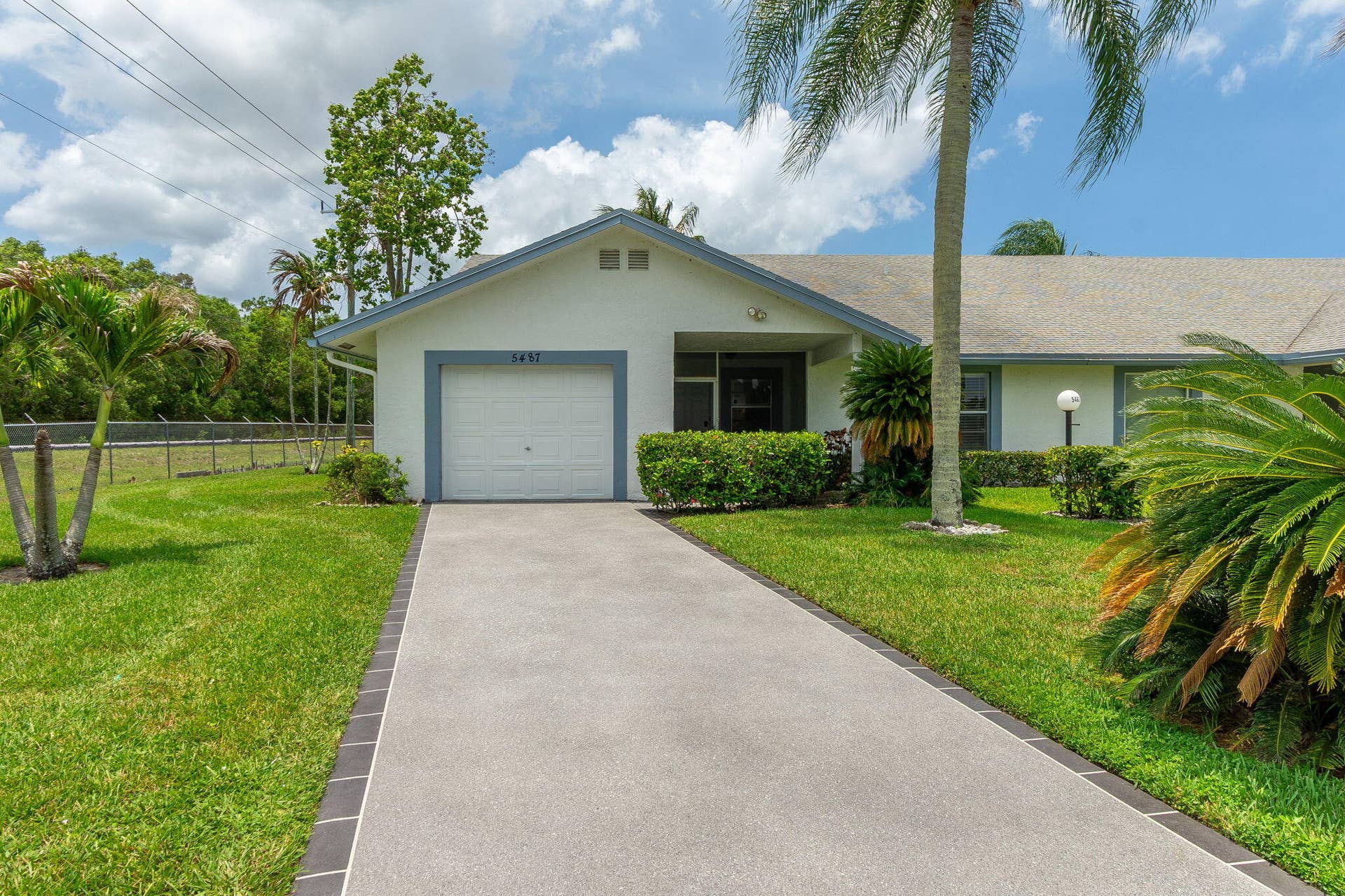 5487 Crystal Anne Drive, West Palm Beach, FL 33417 Front