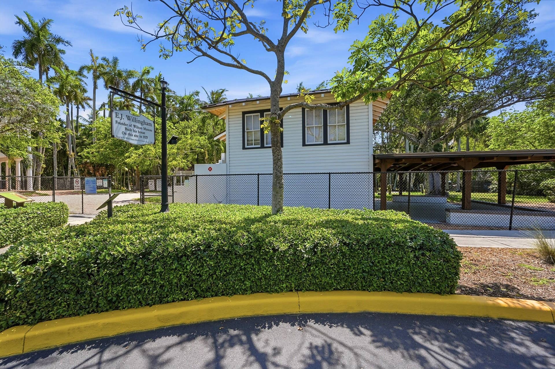 905 NE 28th Street, #206, Wilton Manors, FL 33334 Richardson Historic Park and Nature Preserve is a hidden gem offering tranquil green space, shaded pathways, and a relaxing escape just minutes from the home.