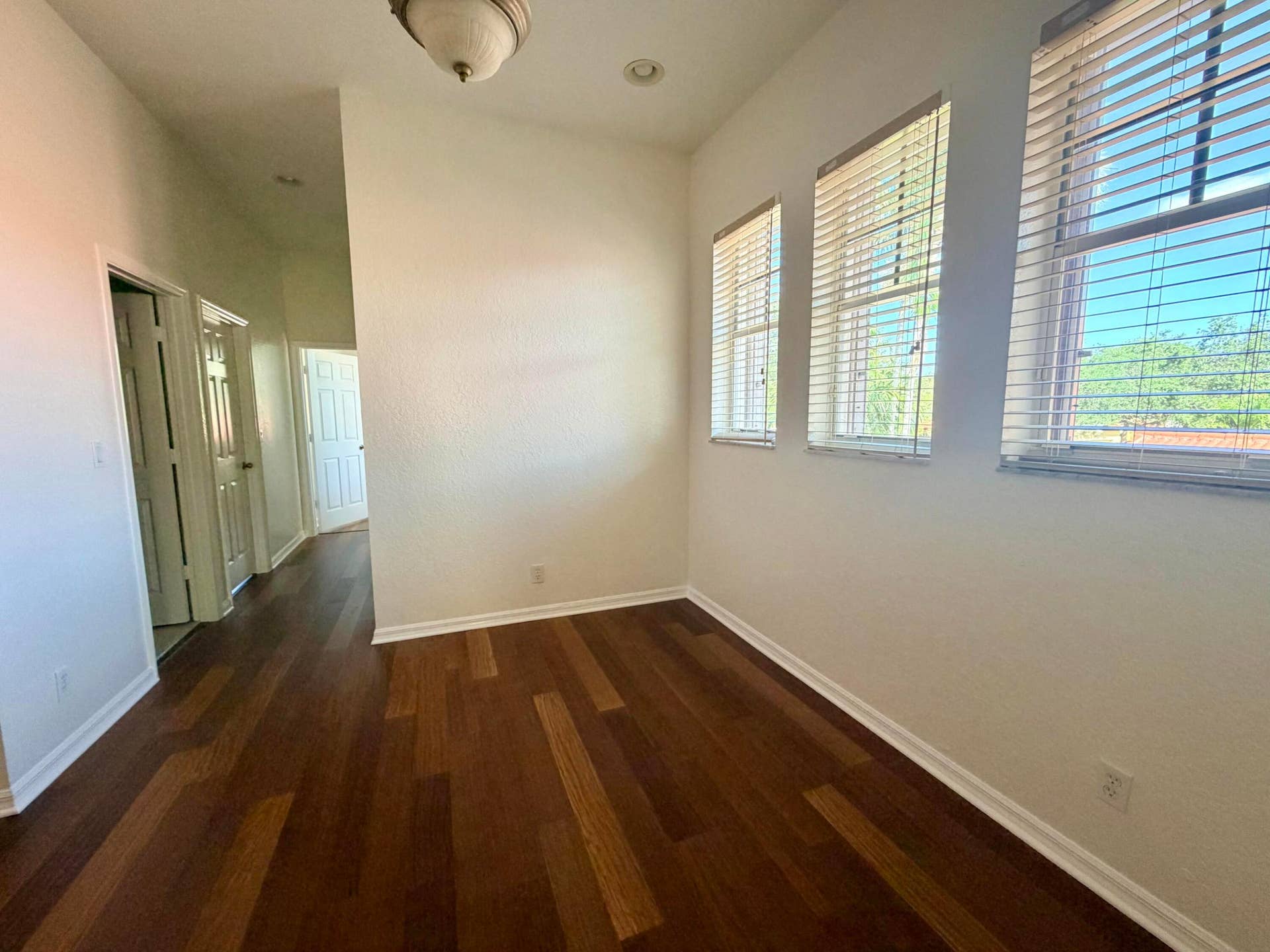 5772 NW 119th Drive, Coral Springs, Coral Springs, FL 33076 Upstairs hallway