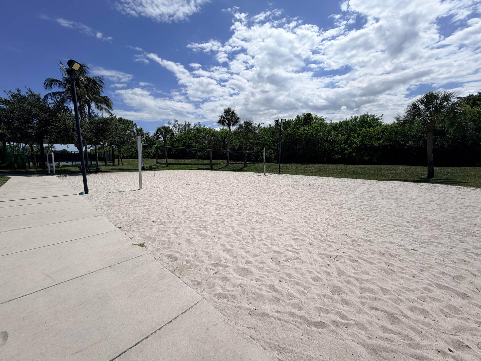 5772 NW 119th Drive, Coral Springs, Coral Springs, FL 33076 Volleyball court