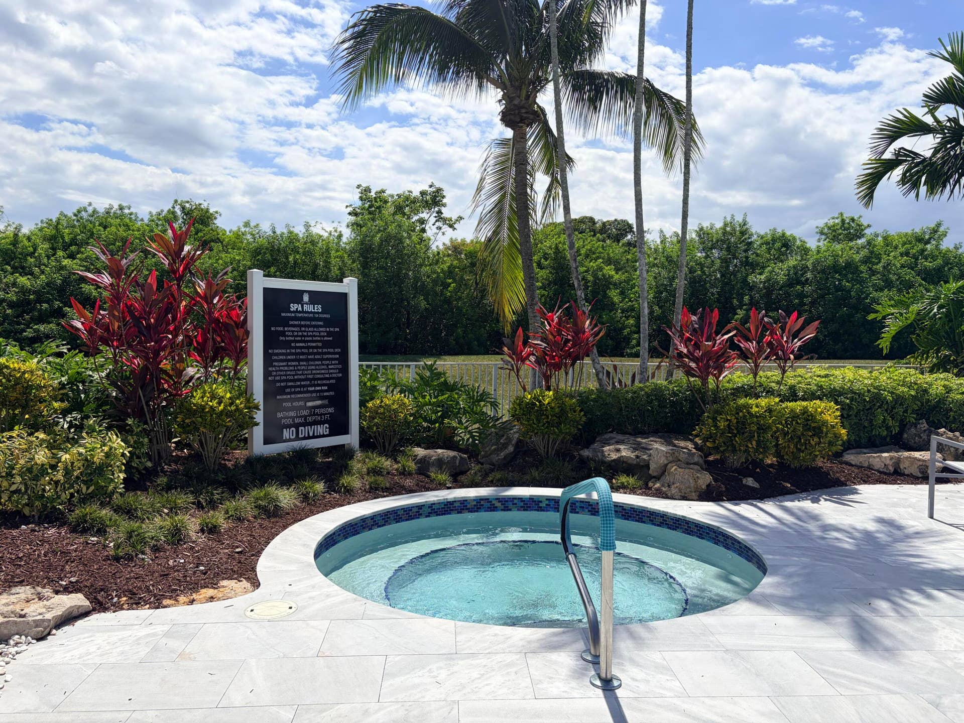 5772 NW 119th Drive, Coral Springs, Coral Springs, FL 33076 The Commons Jaquzzi