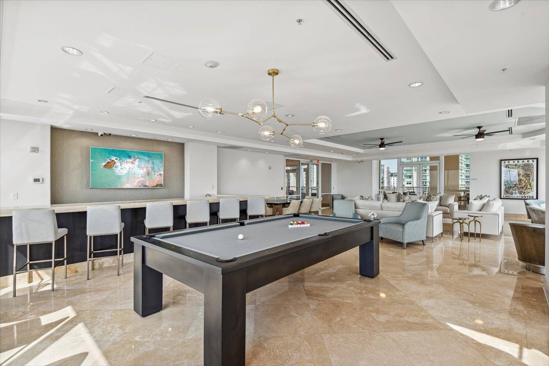 511 SE 5th Avenue, #2110, Fort Lauderdale, FL 33301 Rooftop Sky Lounge