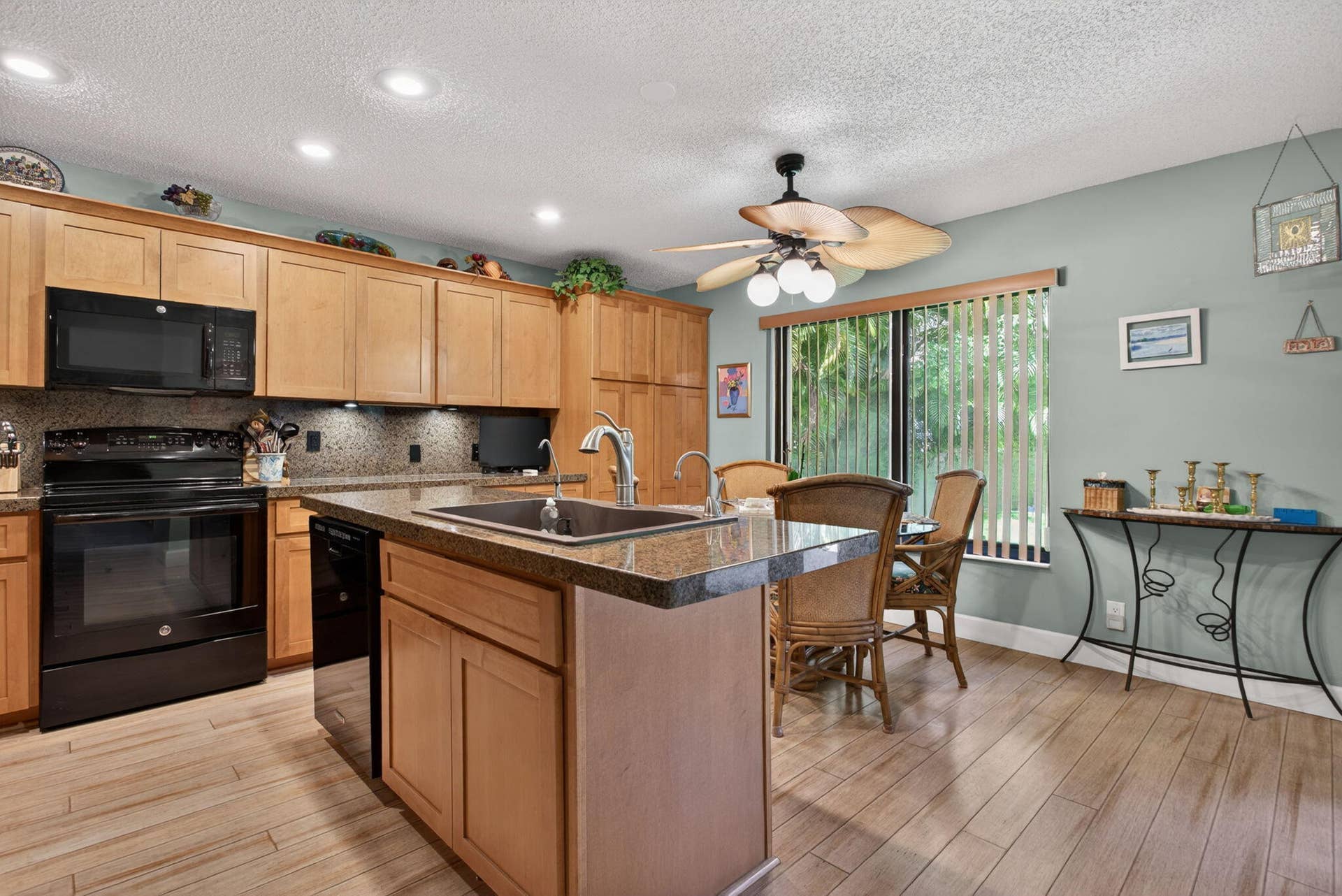 1311 NW 111th Way, Coral Springs, FL 33071 Dishwasher and sink in island
