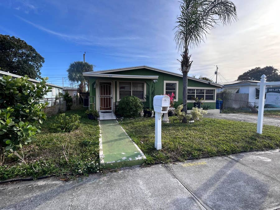 Property photo for 925 W 3rd Street, Riviera Beach, FL