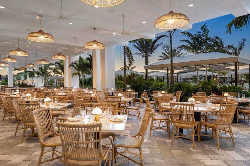 LOE Clubhouse-Outdoor Dining Dusk-3357