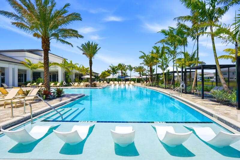 LOE Clubhouse-Pool-182