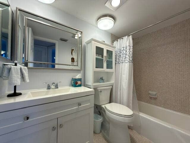 29 Yacht Club Drive, #306, North Palm Beach, North Palm Beach, FL 33408 IMG_7105