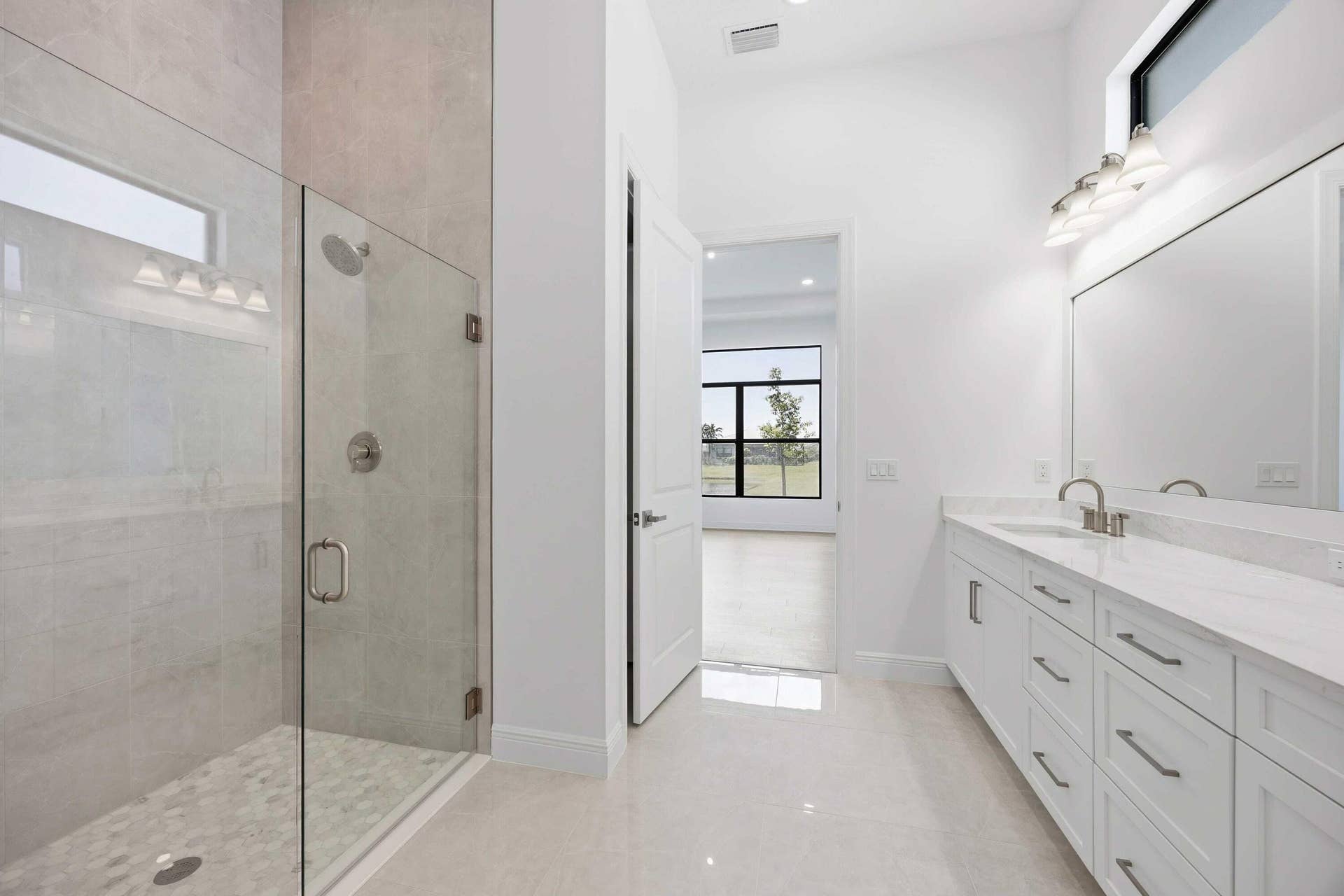 5627 Saint Armands Way, Westlake, FL 33470 Owner's Bath