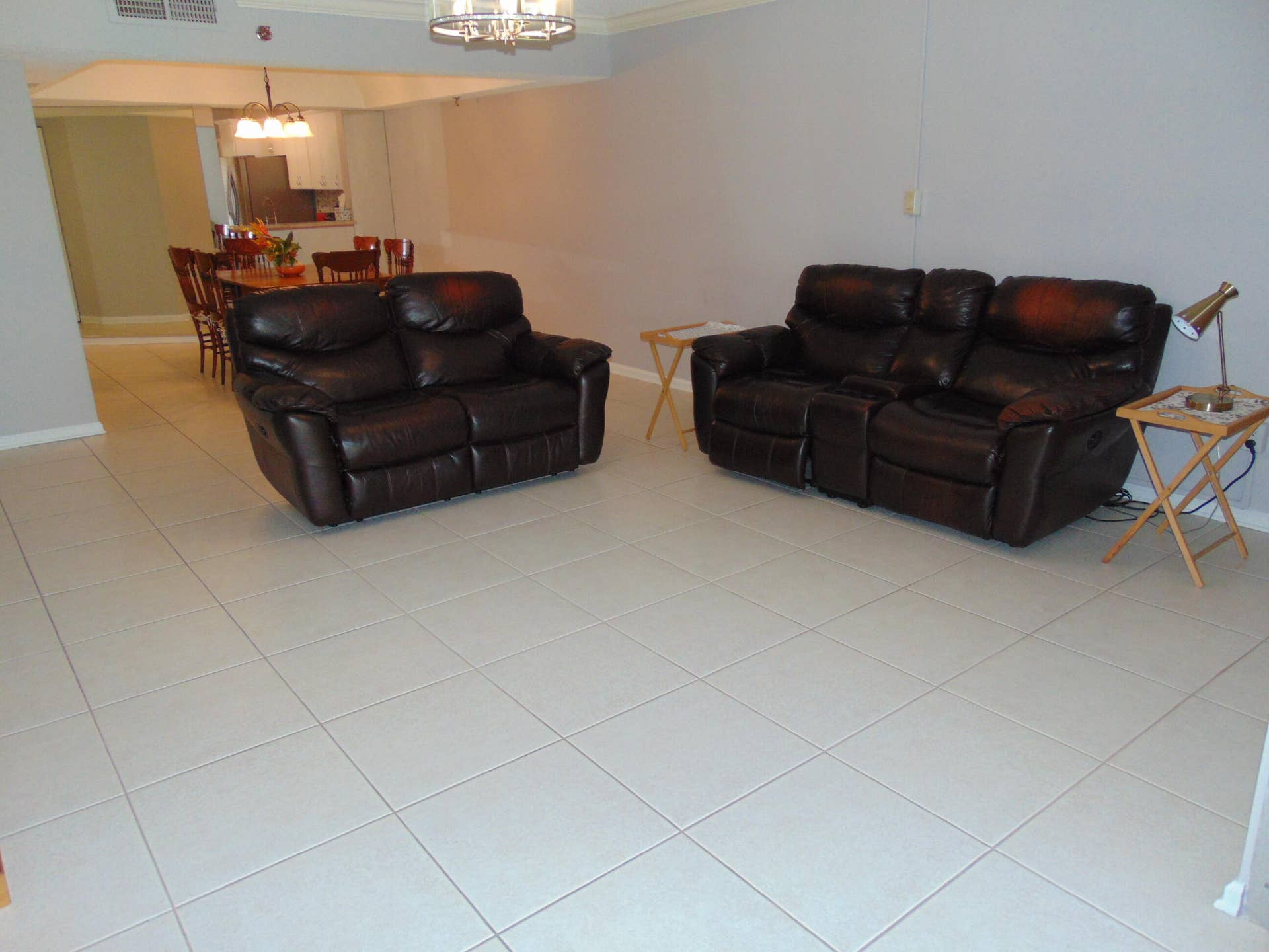 9220 SW 14th Street, #3103, Boca Raton, FL 33428 ALL LARGE WHITE TILE