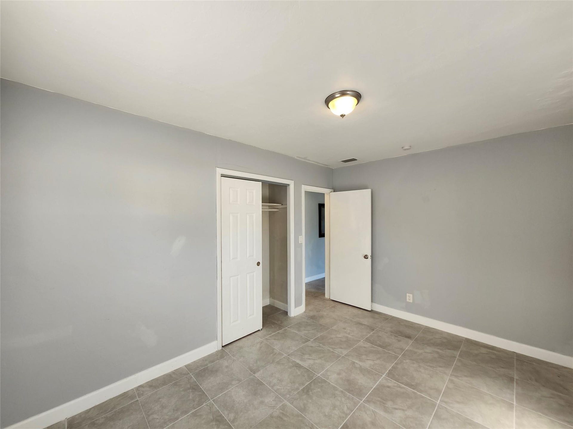 942 NW 12th Street, Fort Lauderdale, FL 33311 Photo 13